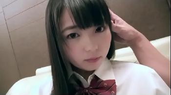 モジモジして様子がおかしい童顔美少女女子校生は肉棒を待っていました