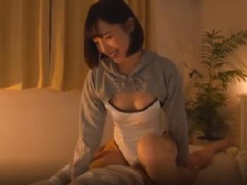 彼女のお姉さんの挑発を真に受け暴走膣射性交