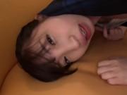 巨根を何度も女性器の最奥まで挿入されてオマンコ崩壊状態な童顔美少女