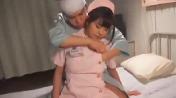 患者の性的欲望処理をしてしまった美人ナースは他の患者の性的欲望処理もすることになります
