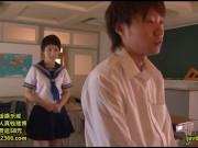 ボーイッシュながら巨乳な美少女女子校生と教室で猛烈SEXして連続昇天