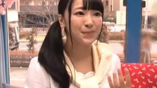 セクロスなゲームに参加した素人娘は少しずつ卑猥さが増して挿入して膣内で直接射精されます