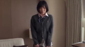 お金欲しさに始めて援交したら遠慮なく膣内で直接射精された美少女女子校生