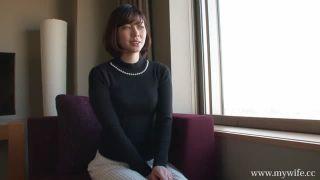 セレブな人妻さんが最高の快感を味わいたくてついにAV出演を決意