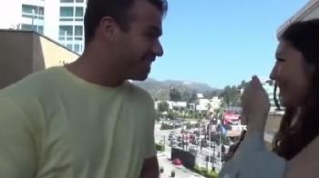 ギガペニスを味わいに外国まで行って異次元の快感を得て壊れそうになる巨乳美女