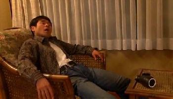 爆乳が同居する義父を刺激してしまい老人ペニスを挿入され昇天するとても綺麗な人妻