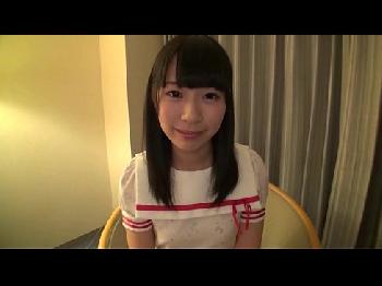 チャラい男に口説かれた清純美少女はホテルに連れ込まれ挿入撮りで牝化します