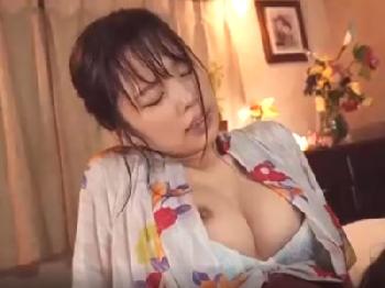 大雨でクラスメイト女子と駆け込んだラブホテルで・・・