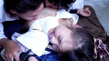 クラスのアイドル美少女女子校生が秘密にしたい弱みを掴まれて極悪男子たちから種付け性的凌辱される