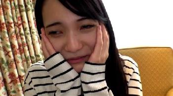 彼氏が居るのにイケメンにナンパされ高額報酬に惑わされて性行為するお姉さん