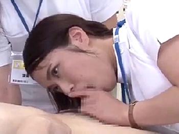 エロくて優しいナースたちが卓越した舌技と手コキで患者の精子を採取