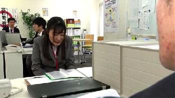 職場でセクロスな仕掛けをされた女性会社員は悶え苦しむ表情で耐えまくります