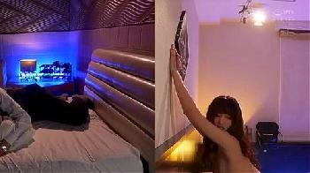 壁の向こう側で妻が他人棒で寝取られている状況を楽しんじゃう夫