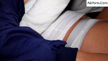 スヤスヤ眠っている童顔美少女に複数の男が襲いかかりコンドーム非装着で孕ませ射精される