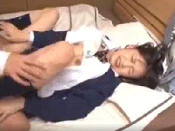 女先輩にHの練習をお願いして膣射中出し交尾