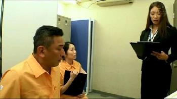 コンビニ本部からやってきた生意気な女社員を店長がセクロスでしばいたった