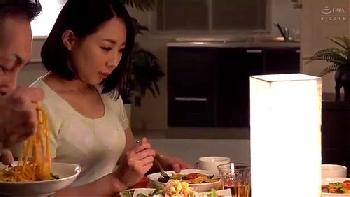 父親が再婚した相手が気になってしまいオナニーしてたらバレて即ズボ