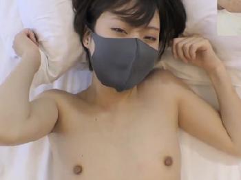 スポーツ万能なショート系美女と挿入撮りSEX