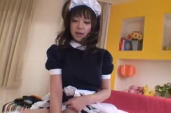 フェラチオ奉仕のメイドがベッド上で見せる意外な色情狂SEX!!連続昇天する姿を全開に晒す